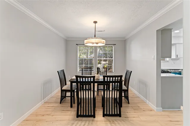 $479,900 | 3 Ridgeline Court, The Woodlands, TX 77381