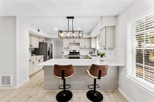 $479,900 | 3 Ridgeline Court, The Woodlands, TX 77381