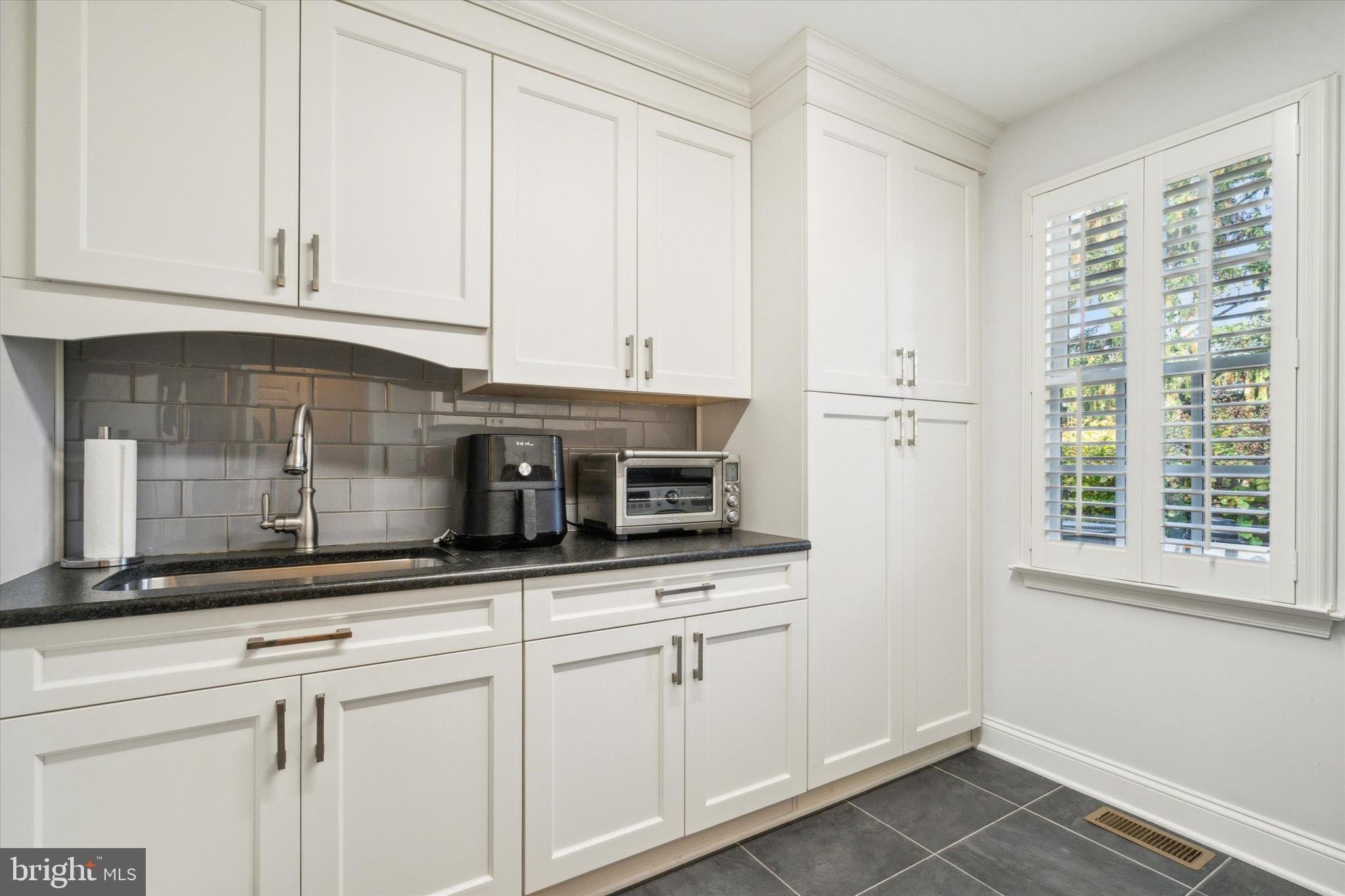 1112 Lafayette Road Wayne, PA 19087 - Photo 28 of 74 1st floor laundry