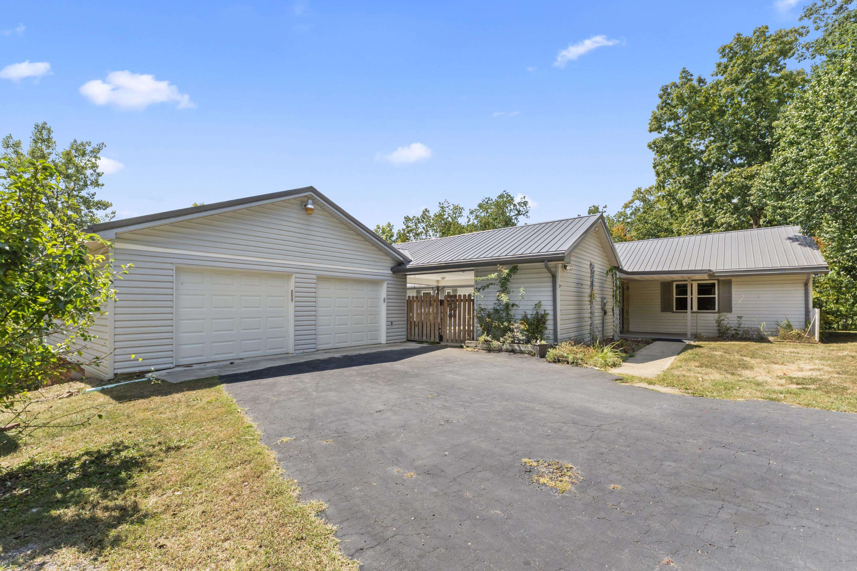 5151 Scotland Heights Road Catlettsburg, KY 41129 - Photo 8 of 49