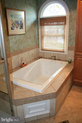 Bath (Master)