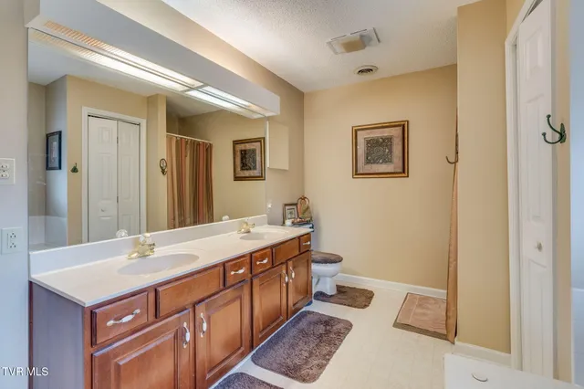 $349,500 | 171 Aston Court, Kingsport, TN 37660