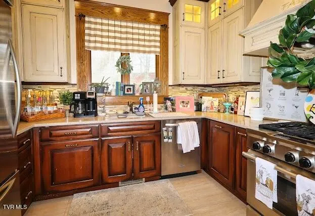 $1,750,000 | 900 Tanager Drive, Bluefield, VA 24605