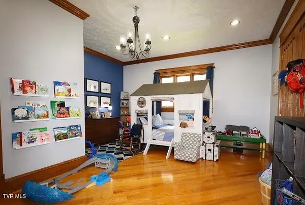 $1,699,999 | 900 Tanager Drive, Bluefield, VA 24605