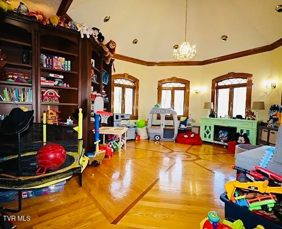 $1,699,999 | 900 Tanager Drive, Bluefield, VA 24605