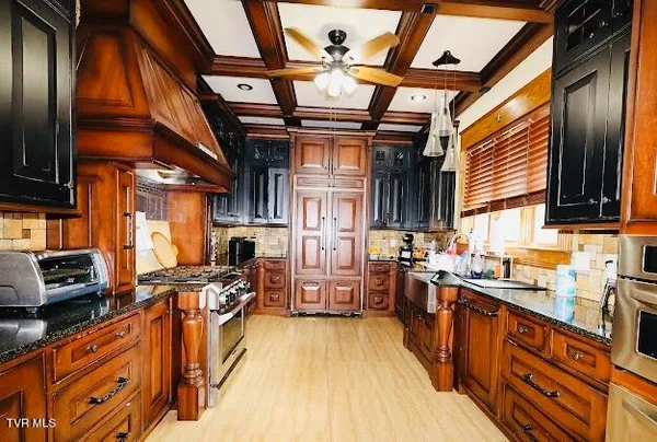 $1,699,999 | 900 Tanager Drive, Bluefield, VA 24605
