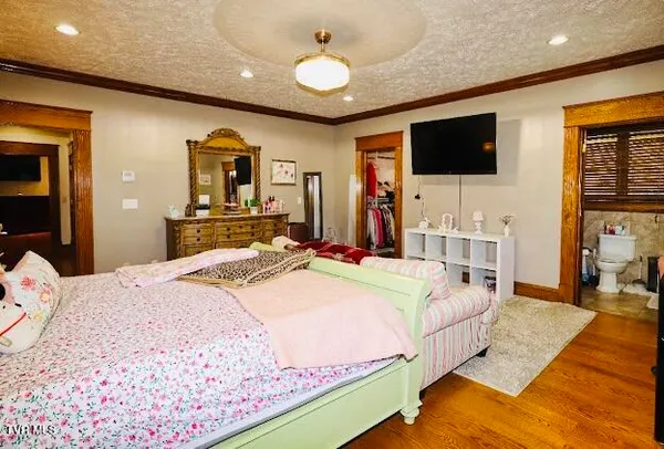 $1,699,999 | 900 Tanager Drive, Bluefield, VA 24605