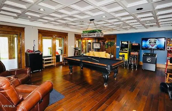 $1,699,999 | 900 Tanager Drive, Bluefield, VA 24605