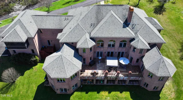 $1,750,000 | 900 Tanager Drive, Bluefield, VA 24605