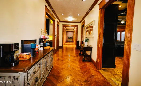 $1,699,999 | 900 Tanager Drive, Bluefield, VA 24605