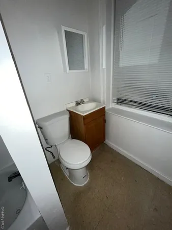 $1,500 | 30 East Main Street, Unit 3, Middletown, NY 10940