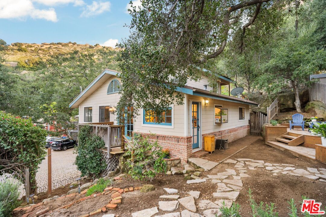 1083 Katherine Road Simi Valley, CA 93063 - Photo 54 of 72 a view of a small house with a patio