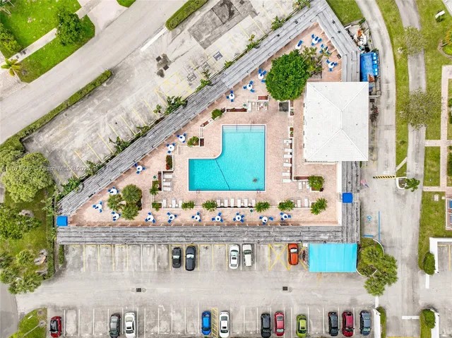 $135,000 | 6600 Northeast 22nd Way, Unit 2303, Fort Lauderdale, FL 33308