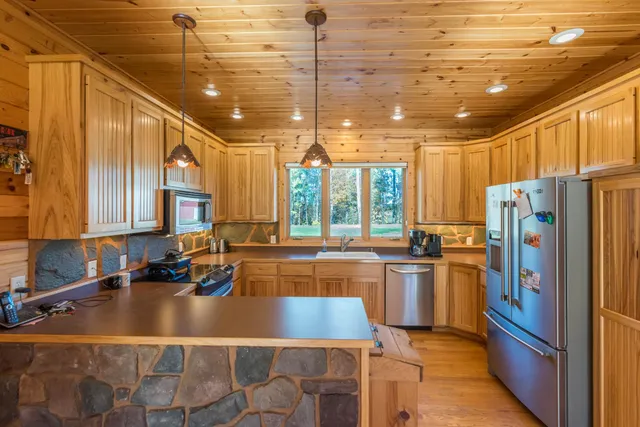 $1,395,000 | 30205 190th Lane, Isle, MN 56342