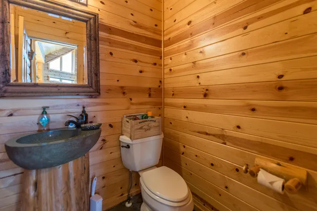 $1,395,000 | 30205 190th Lane, Isle, MN 56342