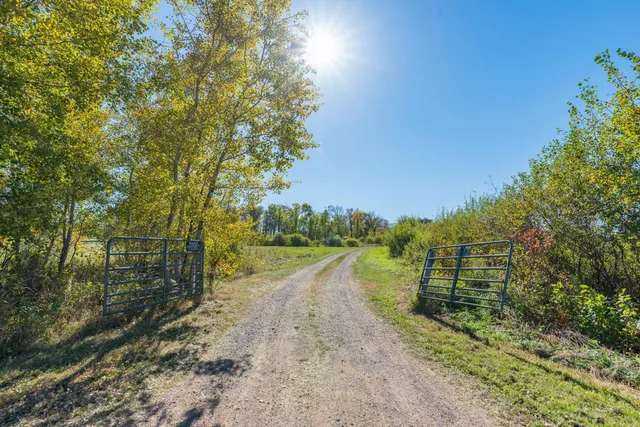 $1,395,000 | 30205 190th Lane, Isle, MN 56342