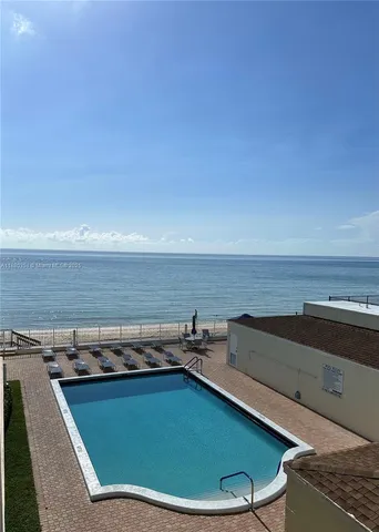 $4,000 | 3540 South Ocean Boulevard, Unit 302, South Palm Beach, FL 33480
