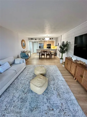 $4,000 | 3540 South Ocean Boulevard, Unit 302, South Palm Beach, FL 33480