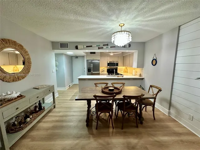 $4,000 | 3540 South Ocean Boulevard, Unit 302, South Palm Beach, FL 33480