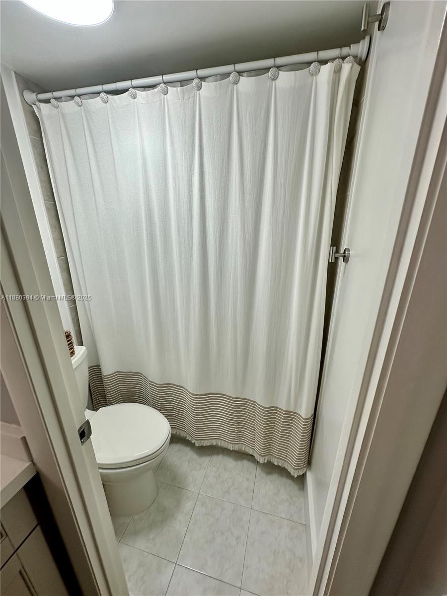 3540 South Ocean Boulevard, Unit 302 South Palm Beach, FL 33480 - Photo 10 of 18