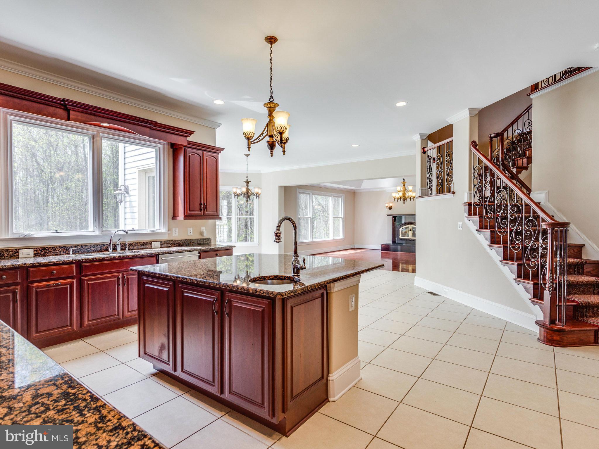 10423 Lawyers Road Vienna, VA 22181 - Photo 11 of 30 Kitchen