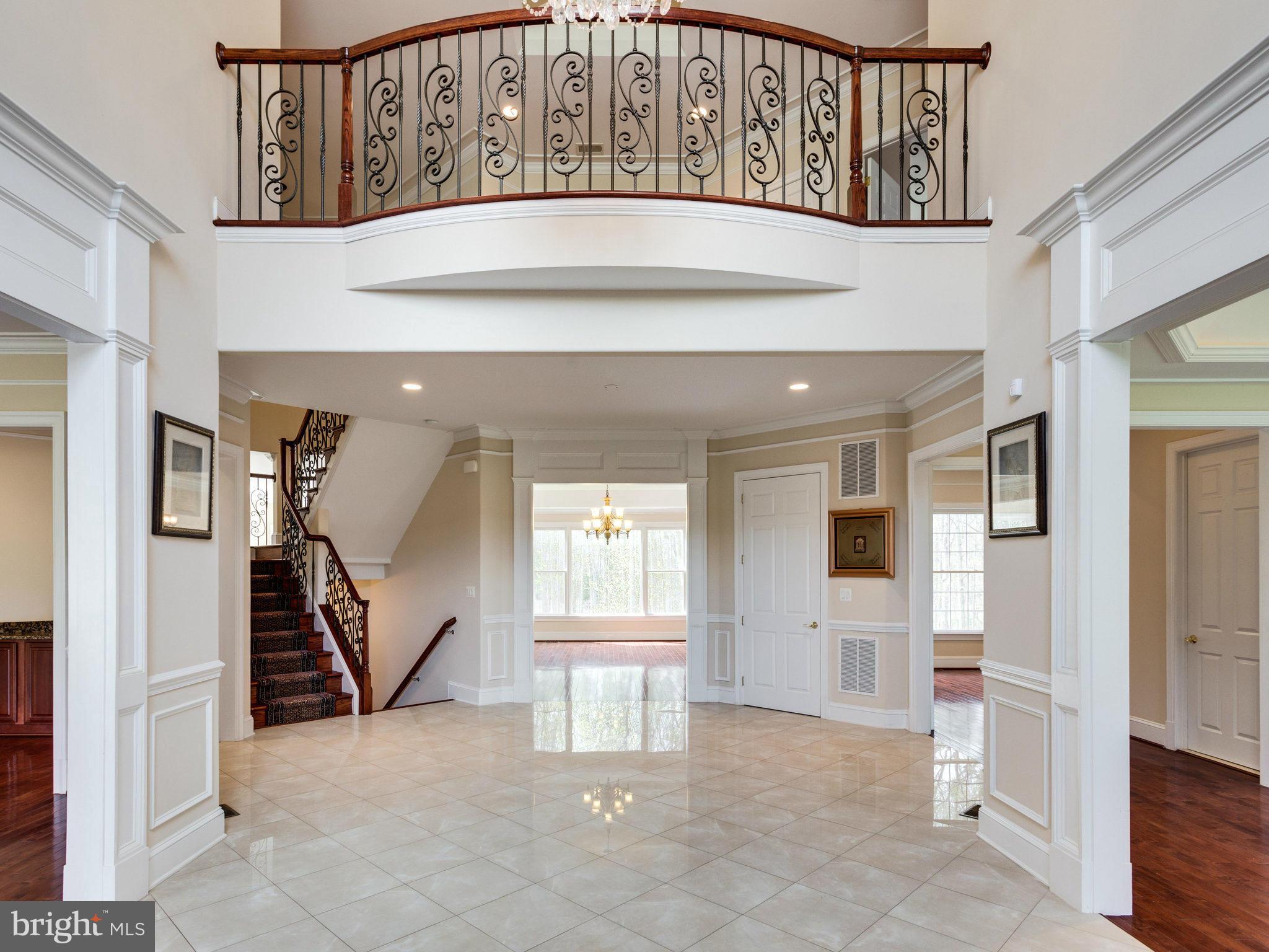 10423 Lawyers Road Vienna, VA 22181 - Photo 3 of 30 Interior (General)