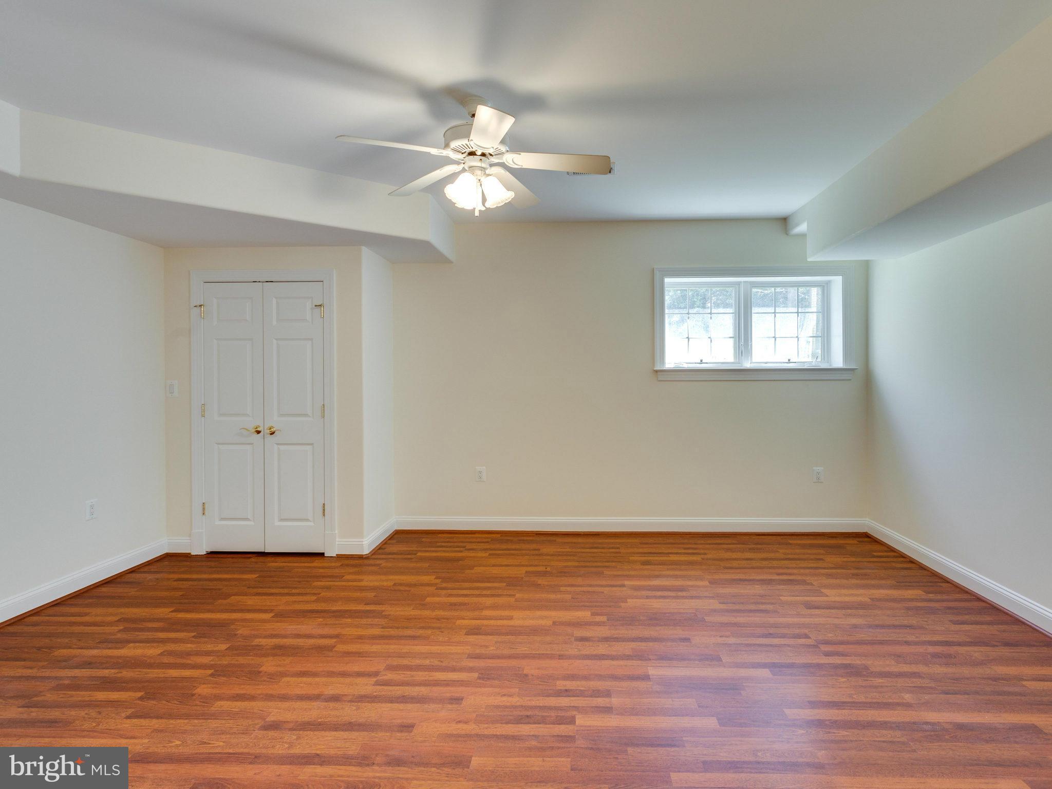 10423 Lawyers Road Vienna, VA 22181 - Photo 27 of 30 Bedroom