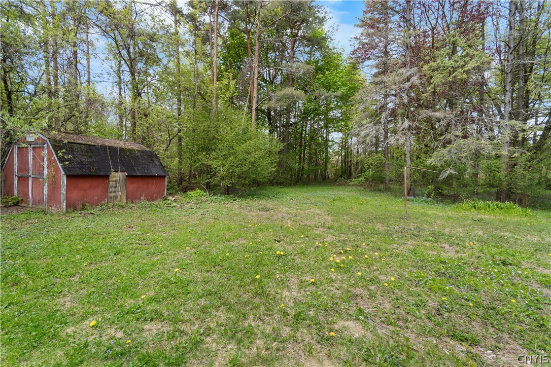 4155 Makyes Road Onondaga, NY 13215 - Photo 4 of 23