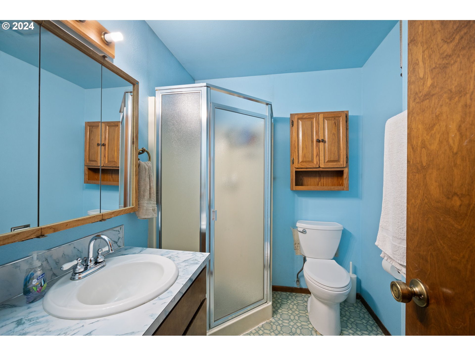 27070 Northwest Timber Road Forest Grove, OR 97116 - Photo 23 of 34 Bathroom