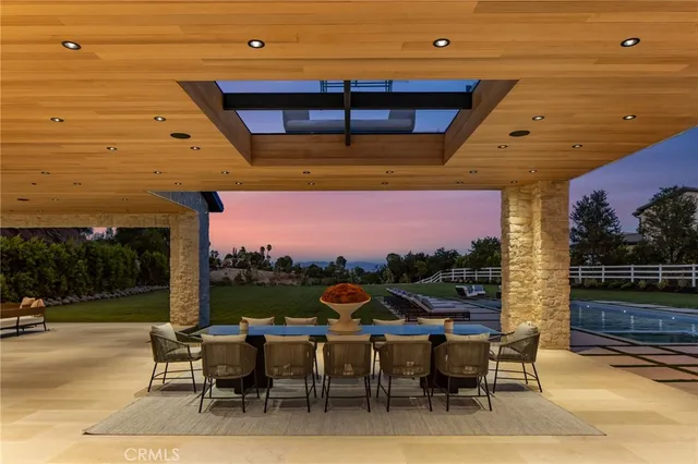 a view of a house with a big yard