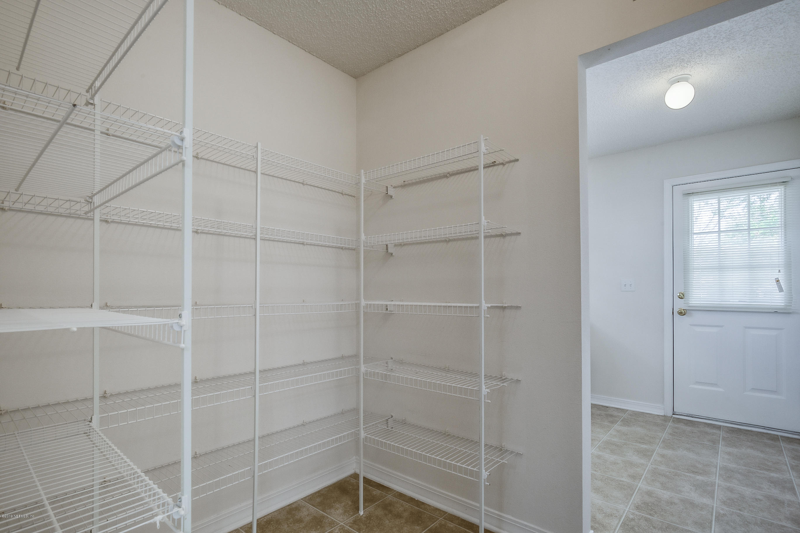 2633 Springwillow Drive Jacksonville, FL 32221 - Photo 18 of 33 a bathroom