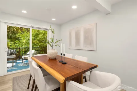 $2,499,988 | 4615 88th Avenue Southeast, Mercer Island, WA 98040