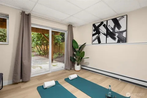 $2,499,988 | 4615 88th Avenue Southeast, Mercer Island, WA 98040