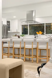 $2,499,988 | 4615 88th Avenue Southeast, Mercer Island, WA 98040