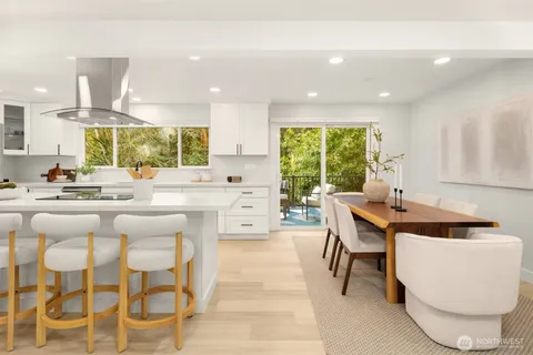 $2,499,988 | 4615 88th Avenue Southeast, Mercer Island, WA 98040
