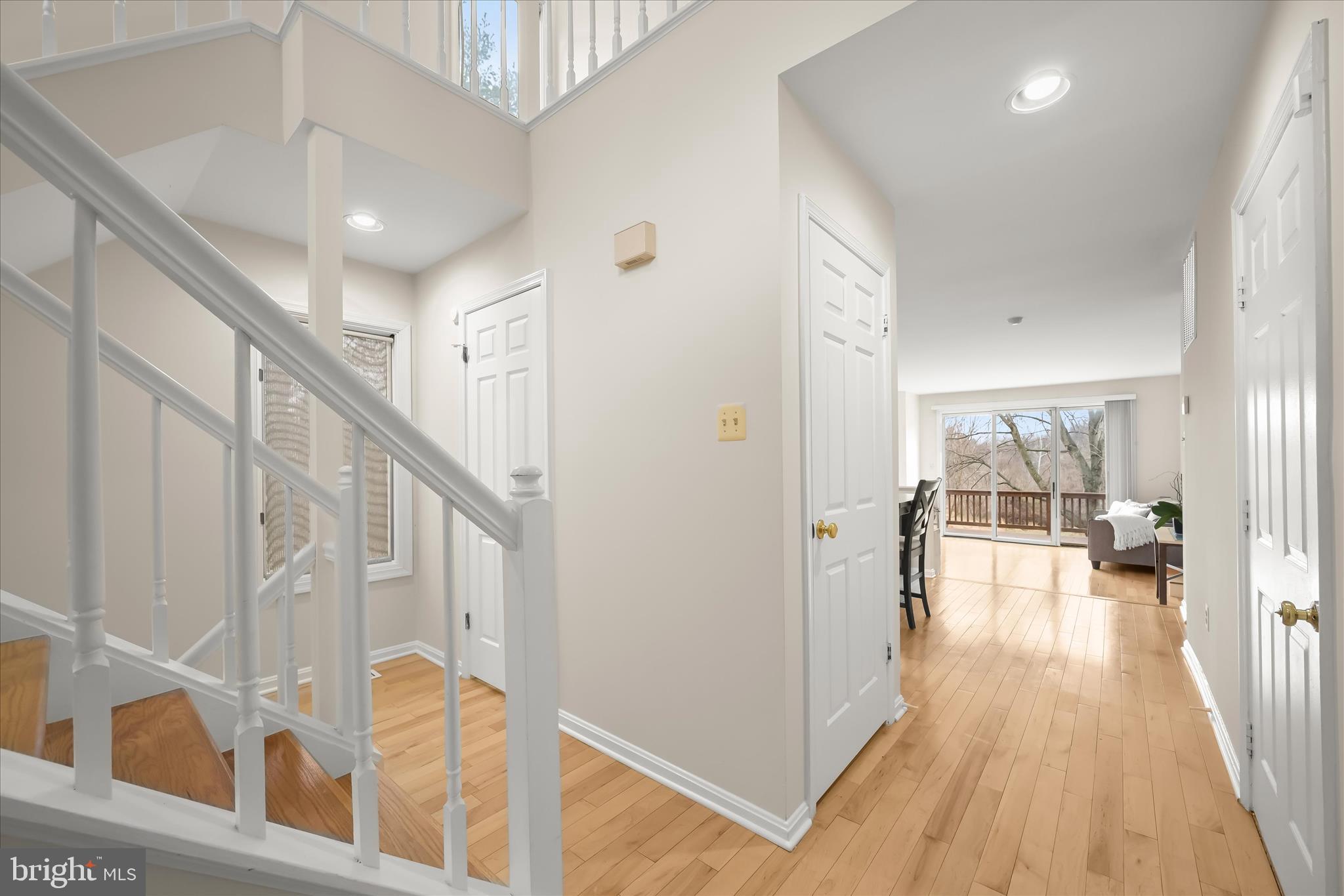 5153 Columbia Road, Unit 13 34 Columbia, MD 21044 - Photo 25 of 55 Staircase to upper level