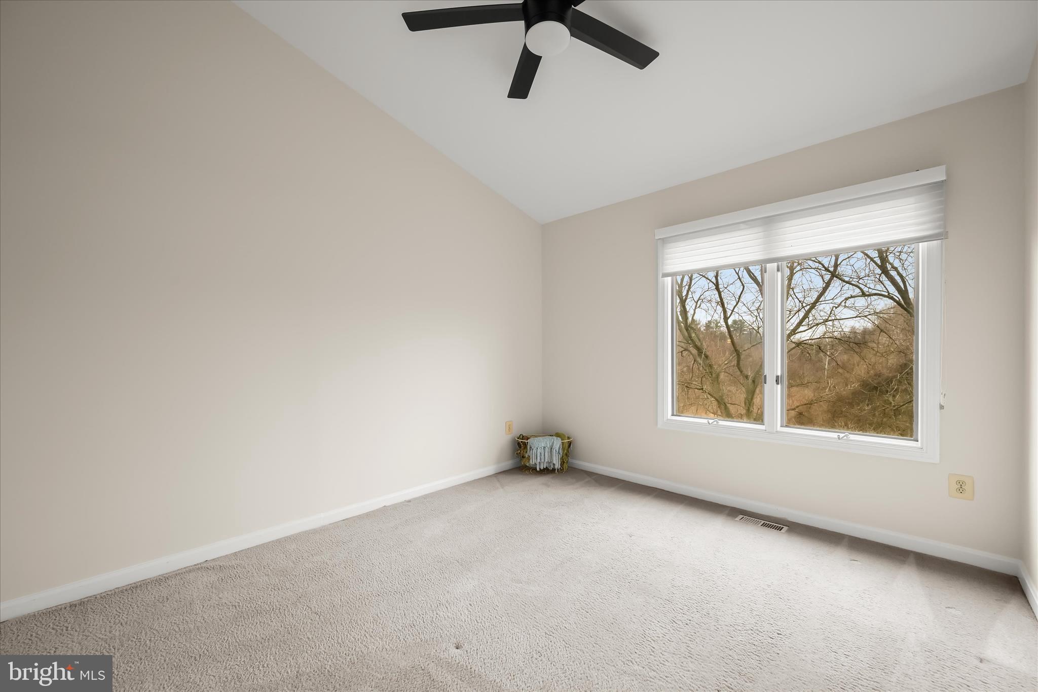 5153 Columbia Road, Unit 13 34 Columbia, MD 21044 - Photo 35 of 55 Bedroom 3