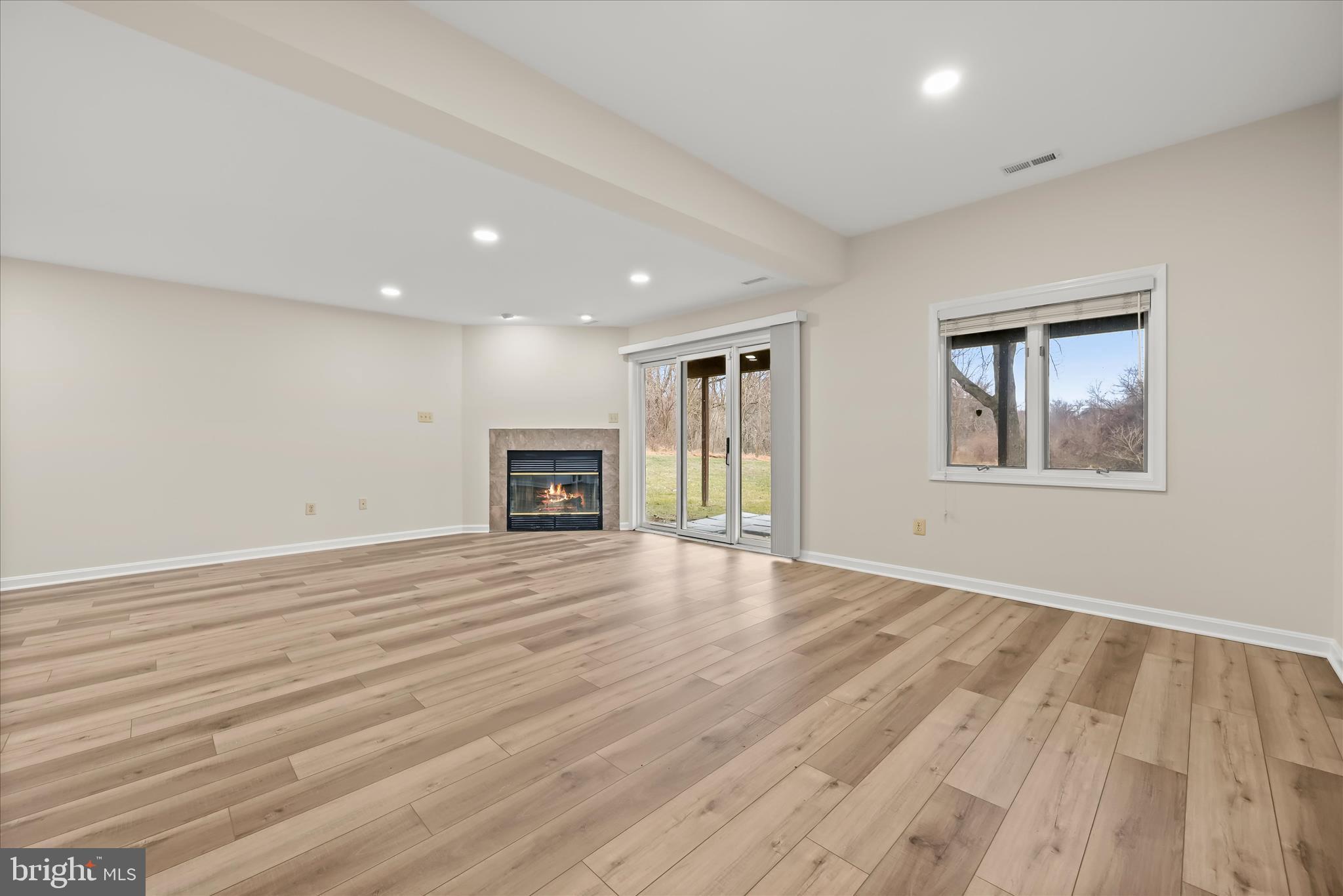 5153 Columbia Road, Unit 13 34 Columbia, MD 21044 - Photo 38 of 55 Walkout family room