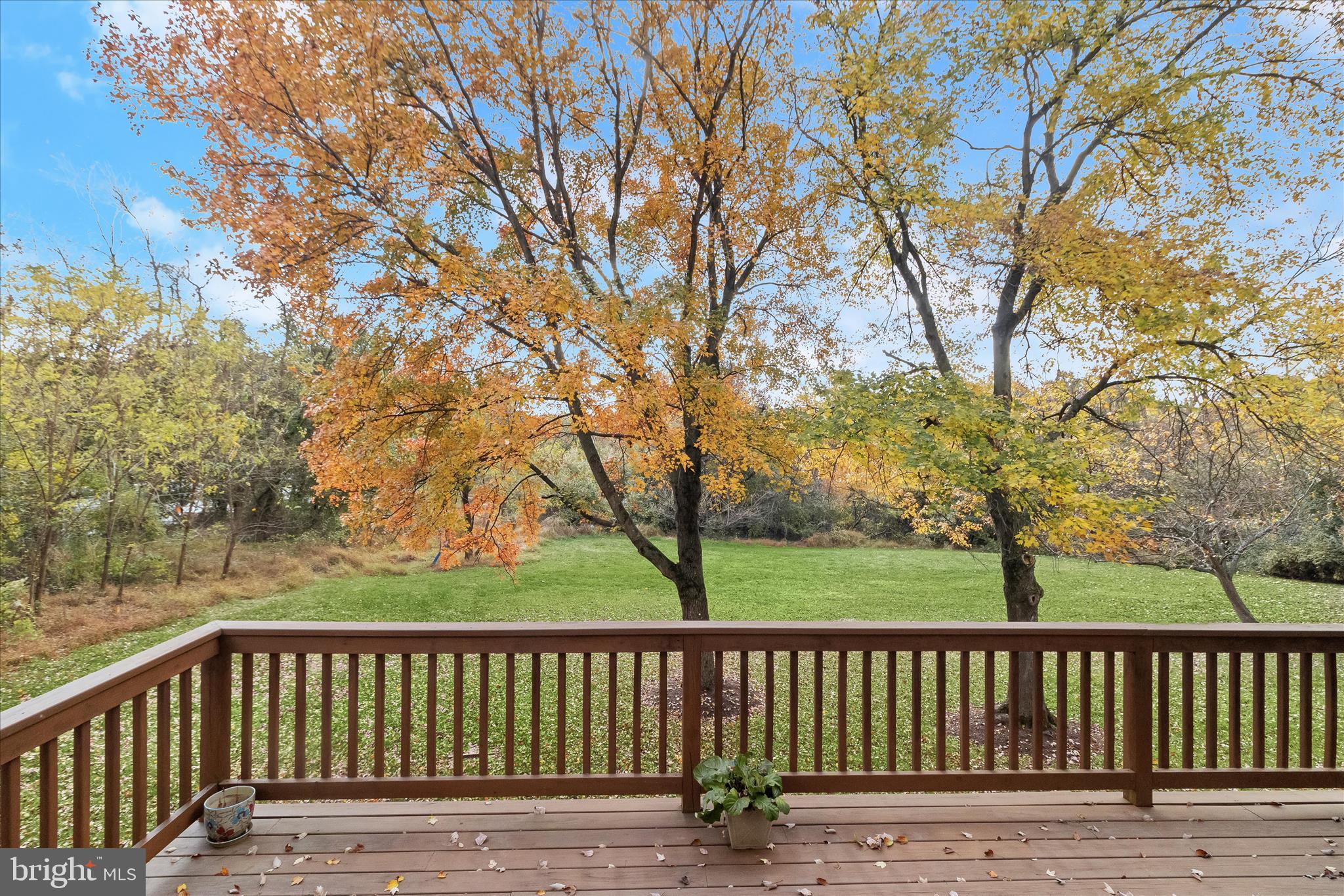 5153 Columbia Road, Unit 13 34 Columbia, MD 21044 - Photo 44 of 55 Expansive deck