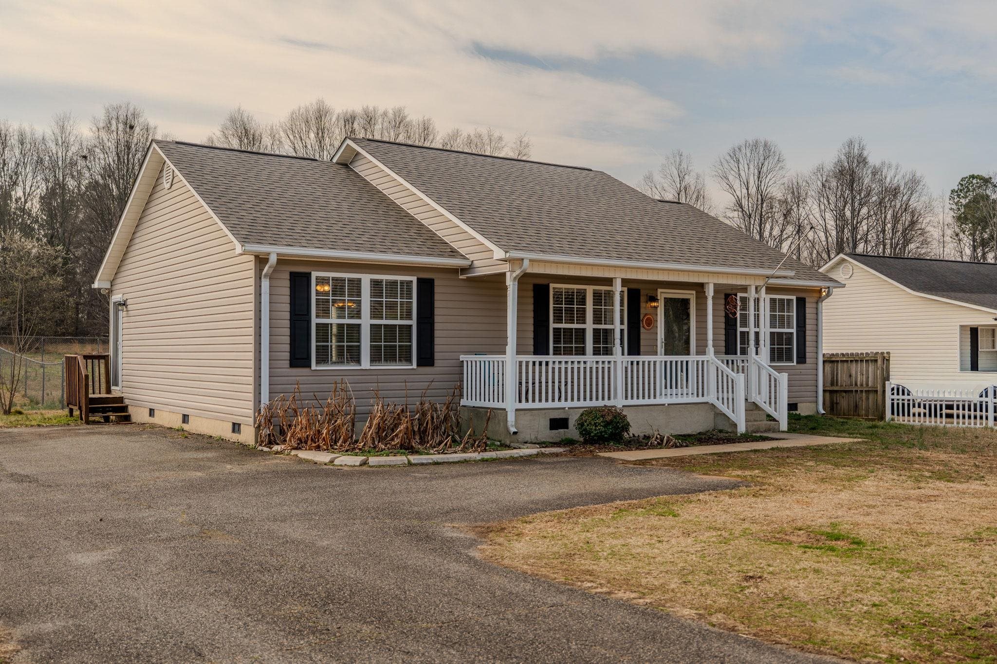 804 Clark Road Inman, SC 29349 - Photo 1 of 34