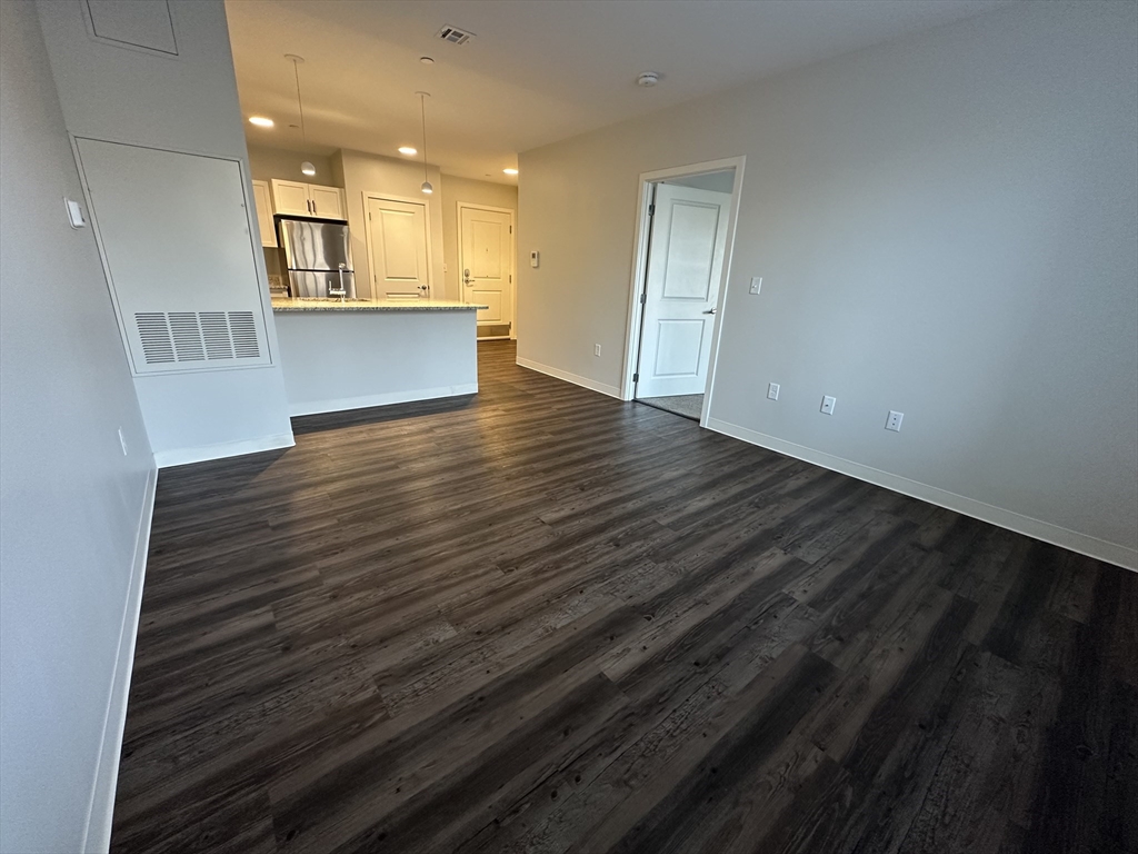 29 Wall Street, Unit 212 Foxboro, MA 02035 - Photo 3 of 7