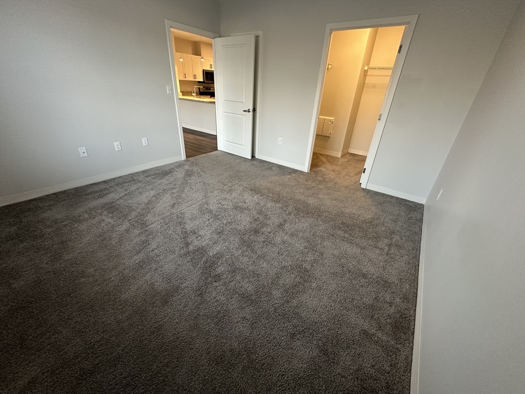 29 Wall Street, Unit 212 Foxboro, MA 02035 - Photo 5 of 7