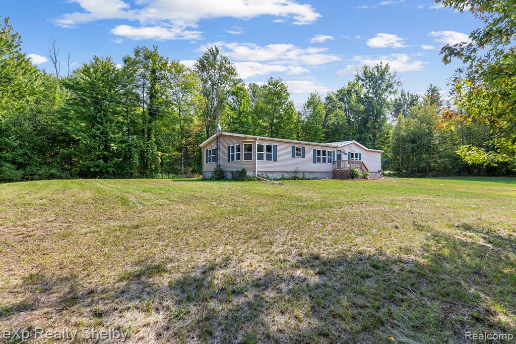 7125 Bray Road Vassar, MI 48768 - Photo 11 of 35