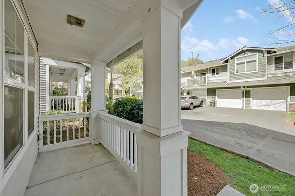 $599,950 | 21262 40th Way South, Unit 32, SeaTac, WA 98198