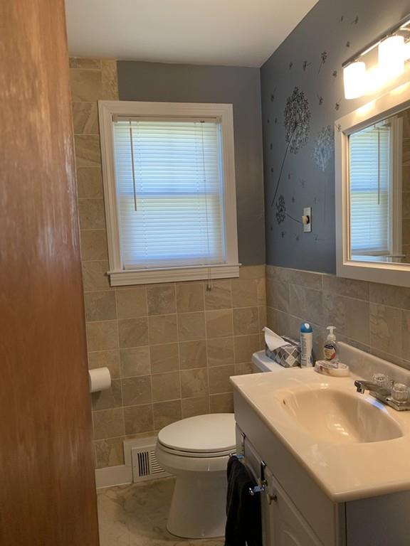 1302 Page Boulevard Springfield, MA 01104 - Photo 6 of 22 Gallery Image 6