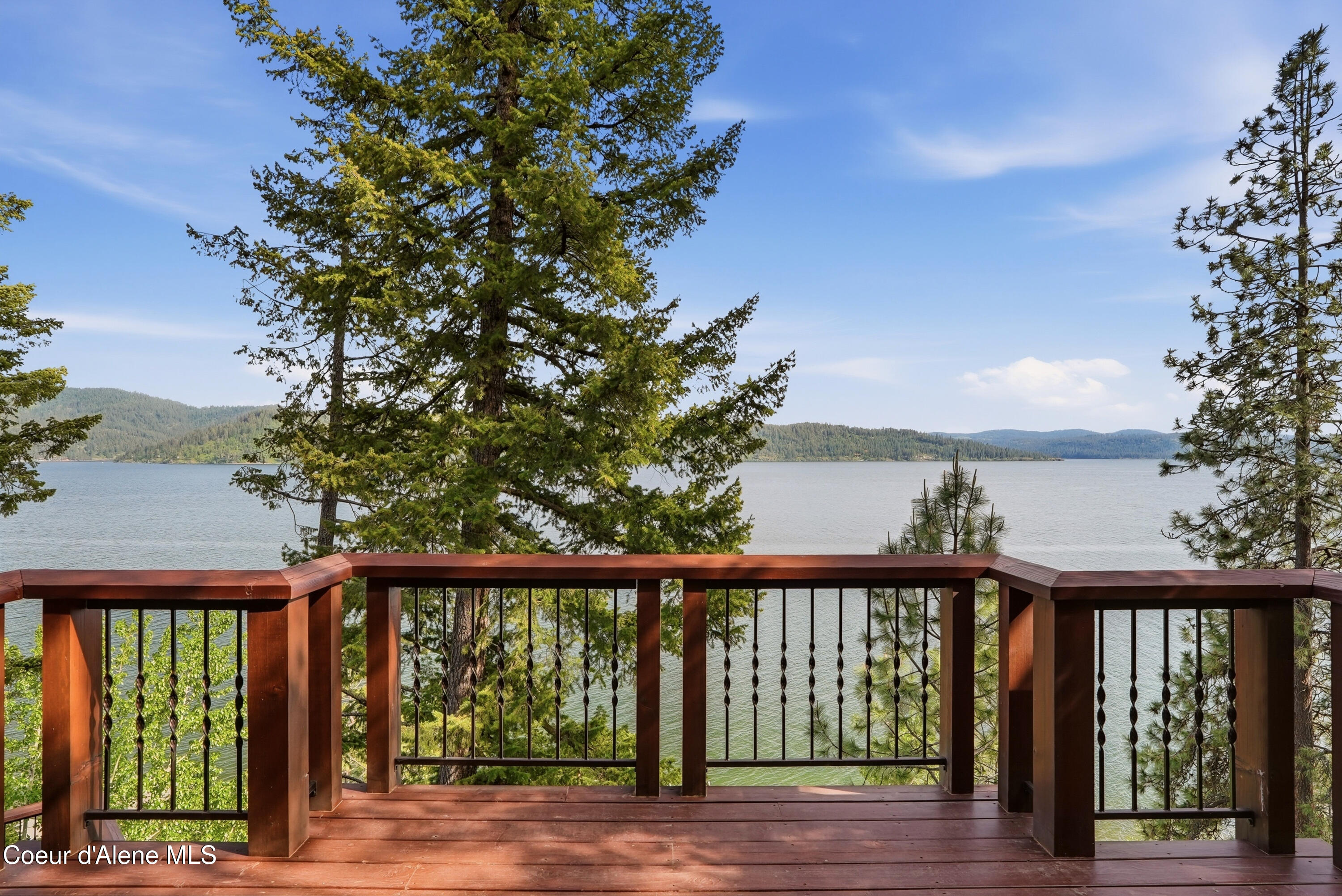 7190 West Rockford Bay Road Coeur D'Alene, ID 83814 - Photo 46 of 95 Private Lakeview Deck
