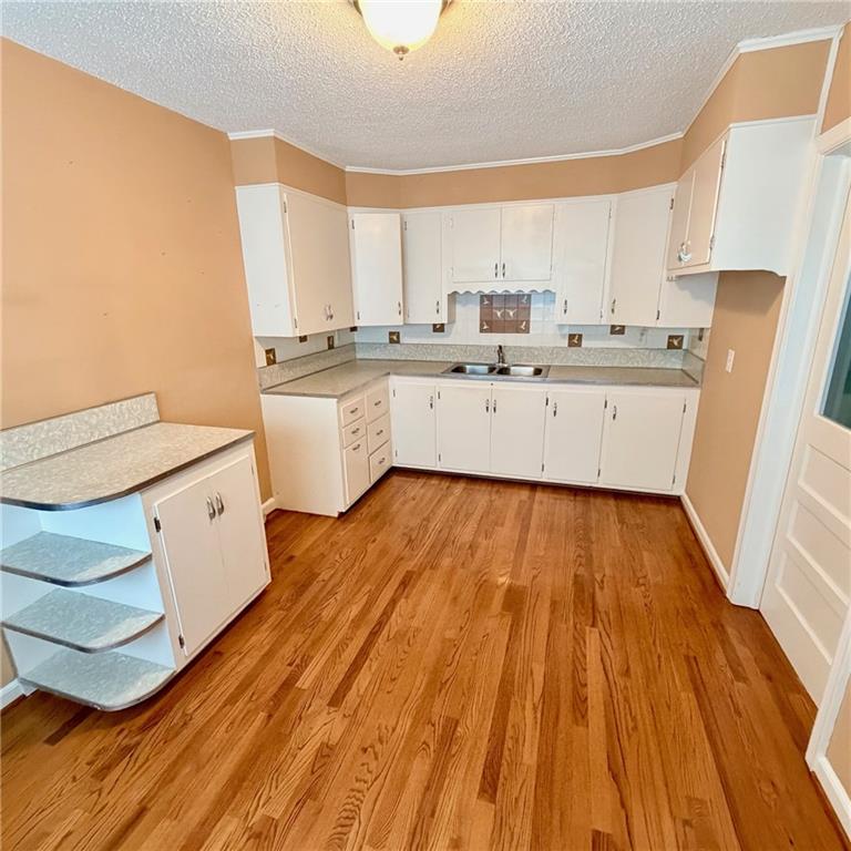 209 West Fort Scott Street Butler, MO 64730 - Photo 9 of 28