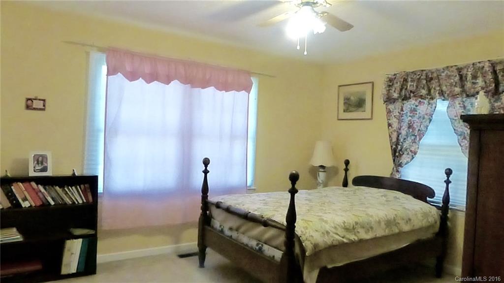 643 High Quarry Road, Unit 643 Hendersonville, NC 28791 - Photo 13 of 22 Gallery Image 13