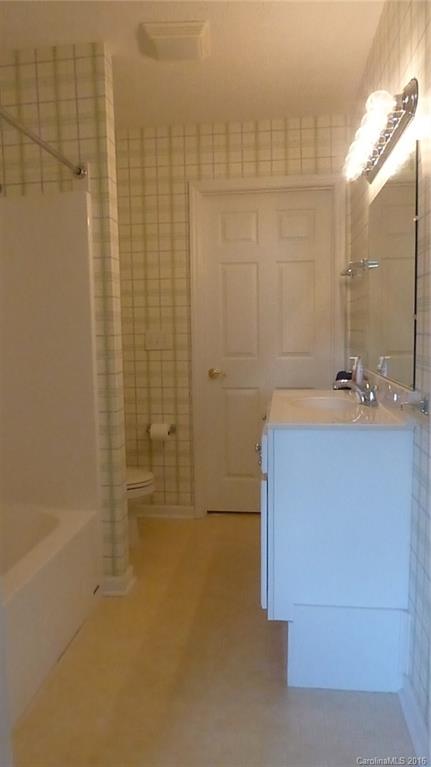 643 High Quarry Road, Unit 643 Hendersonville, NC 28791 - Photo 14 of 22 Gallery Image 14