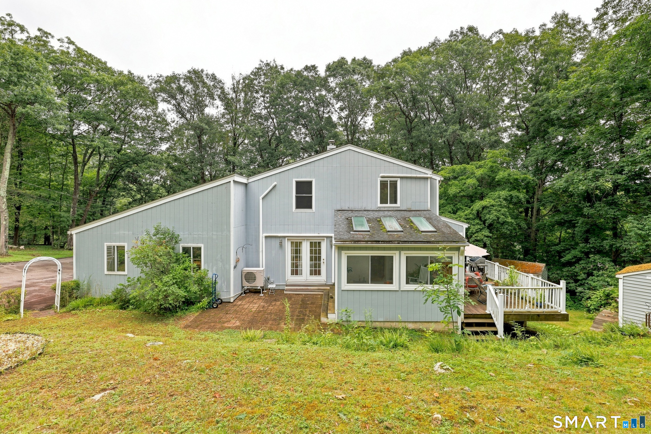 2004 Boston Post Road Guilford, CT 06437 - Photo 32 of 40 Gallery Image 32